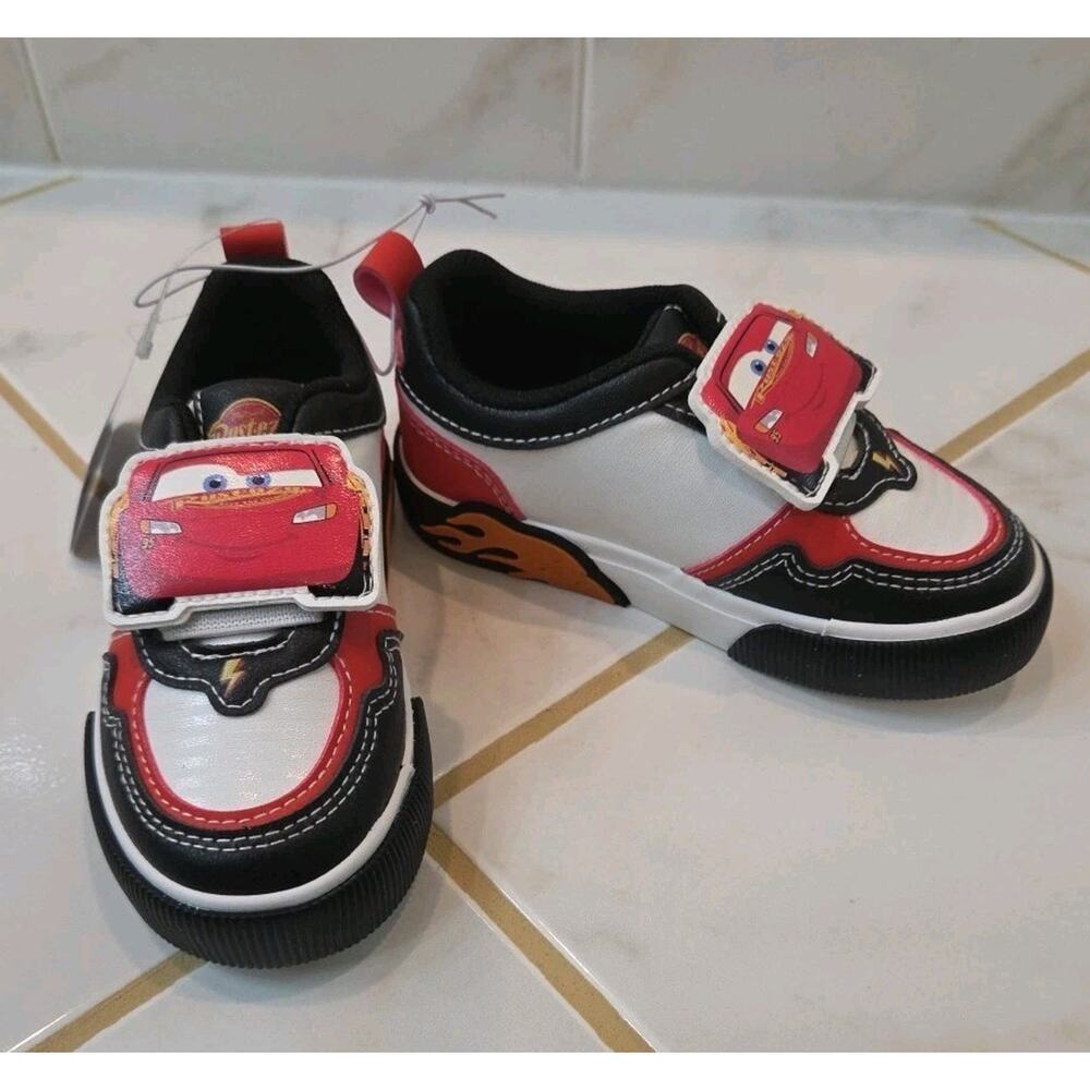 Disney Pixar Cars Toddler Sneakers Size 9 Boys Lightning McQueen